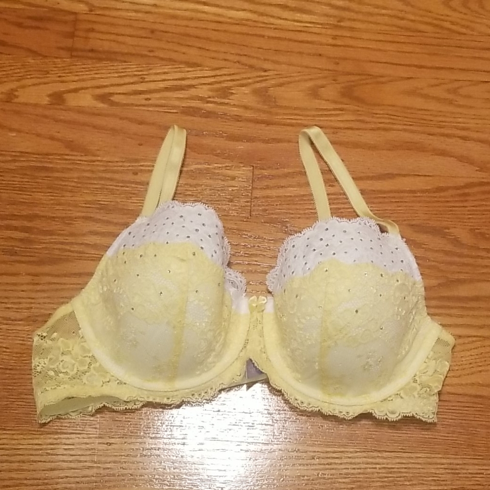 Like new Victoria's Secret bra